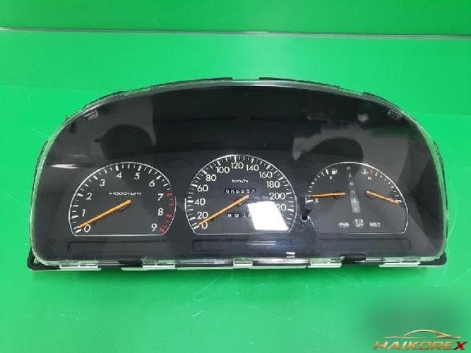 Hyundai Dynasty 1997 — приборная панель