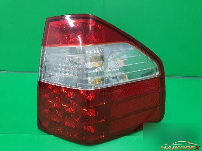 Kia Mohave 2009 — фонарь задний комбинированный правый (пассажирский) 92402 2J101