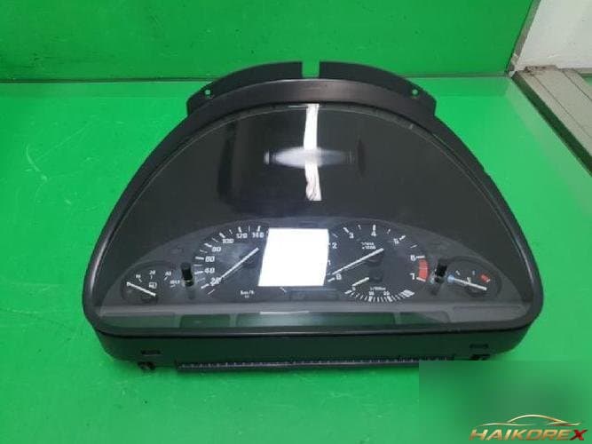 BMW 2000 приборная панель 6211 8387044