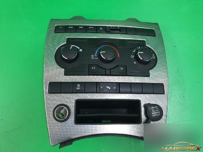 Jeep Grand Cherokee 2005 — переключатель управления климат-контролем 55111009AO