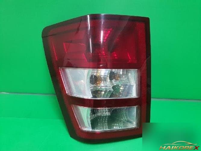 Jeep Grand Cherokee 2005 — комбинированный задний фонарь левый 55156721AE