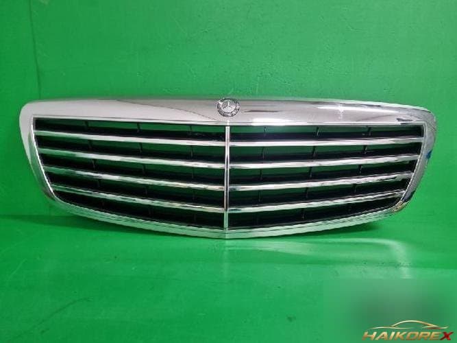 Mercedes-Benz S-Class 2008 — решётка радиатора 2218800083