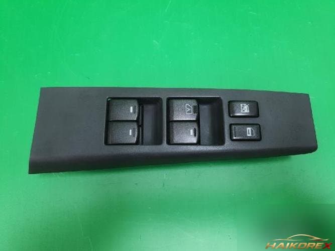 Renault SM5 2007 — кнопка стеклоподъёмника 77460 52000 1