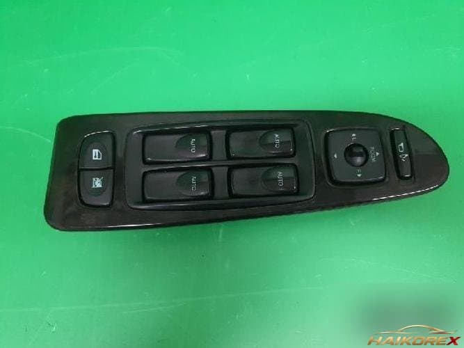 Hyundai Equus 2007 — кнопка электростеклоподъемника 1