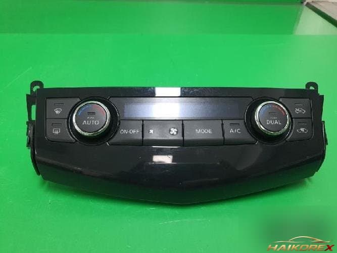 Nissan Altima 2013 — блок управления климат-контролем 27500 3TM0A 20