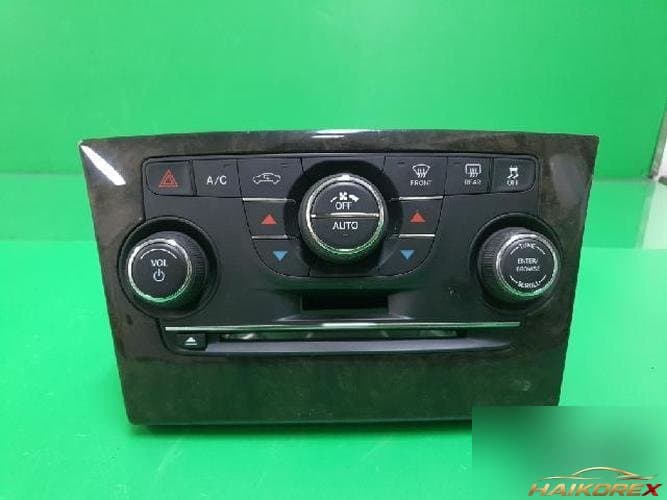 Chrysler 300 2011 — AV-система 1QH 14AAAAC