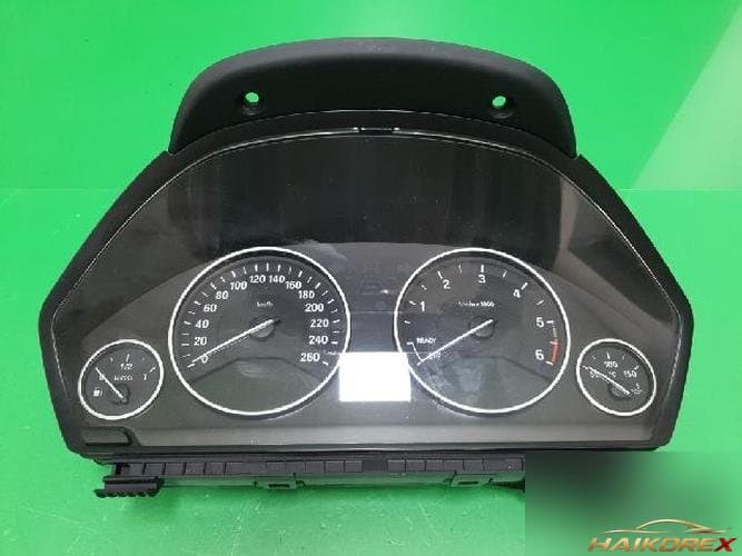 BMW 3 Series 2012 — щиток приборов 9232892 5
