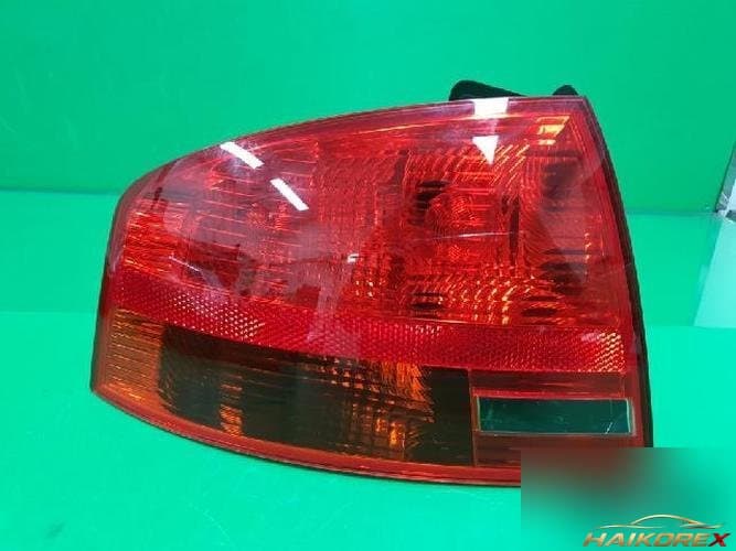 Audi A4 2006 — фонарь задний левый 8E5945095