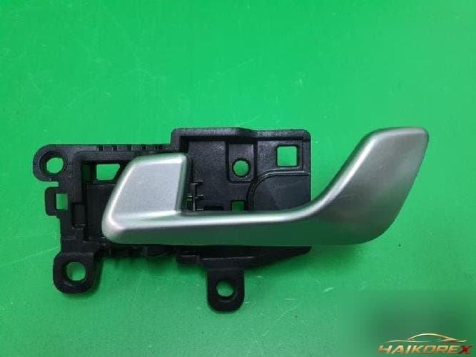 Kia K5 2020 — защёлка двери