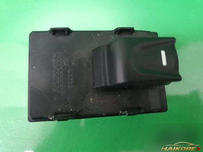 Kia K7 2011 — кнопка стеклоподъемника 1
