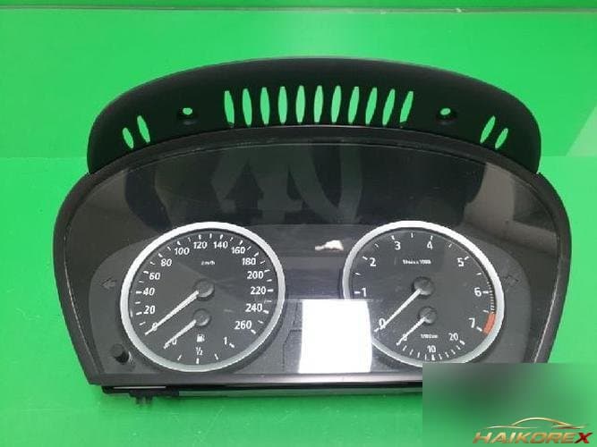 BMW 5 Series 2004 — комбинация приборов 6211 6944118