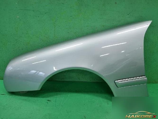 Mercedes-Benz E-Class 1998 — крыло левое
