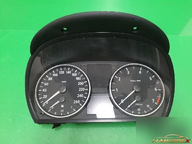 BMW 3 Series 2006 — приборная панель 9110197-04