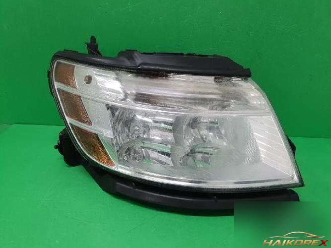 Ford Taurus 2008 — фара правая