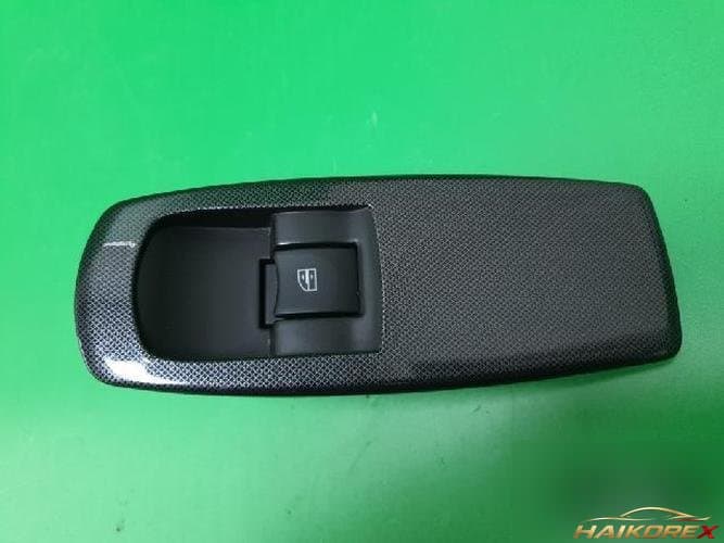 Renault QM5 2014 — выключатель стеклоподъёмника переднего 25411 JY00B