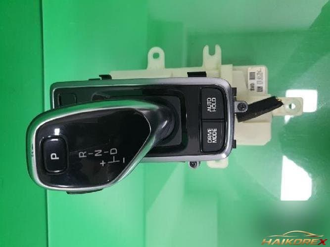 Hyundai Equus 2013 — рычаг переключения передач 2