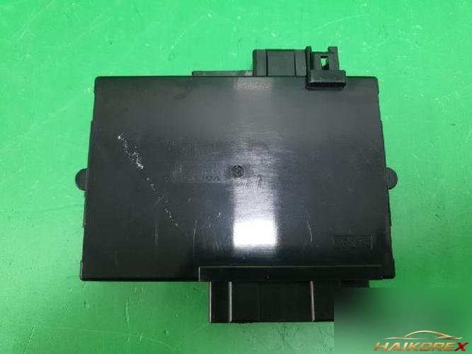 Volvo S80 2005 — модуль управления ETACS/BCM 30739042