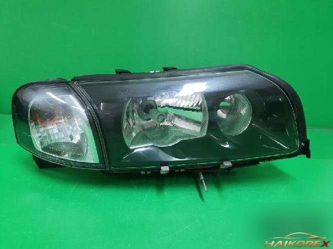Volvo S80 2005 — фара правая 30678583