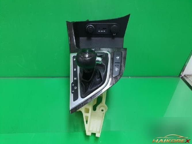 Kia K5 2012 - рычаг переключения передач 84651 2T010
