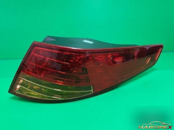 Kia K5 2012 — фонарь задний правый (комбинированный) 92402 2T0 2