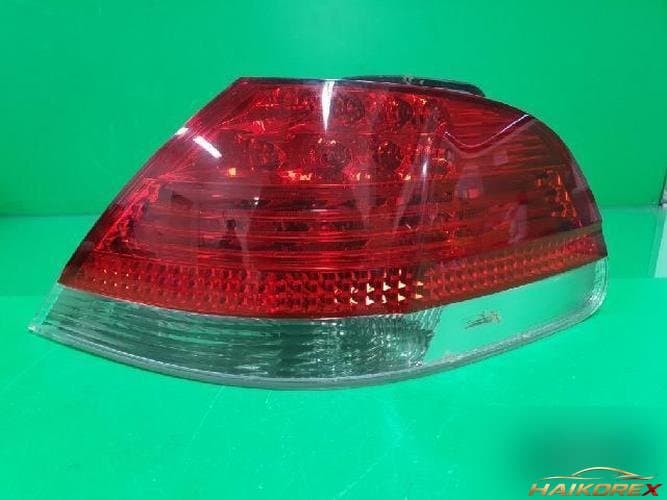 BMW 7 Series 2006 — комбинированный фонарь задний правый 63216937236-1