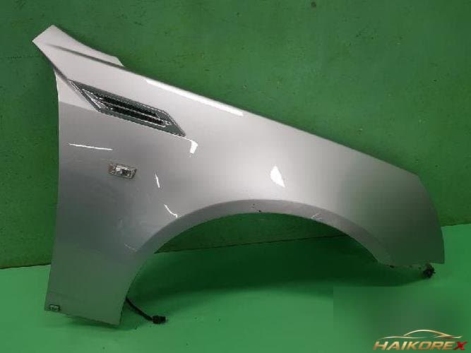 Cadillac CTS 2008 — крыло правое