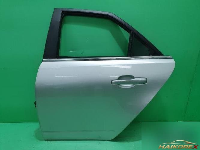 Cadillac CTS 2008 — дверь задняя левая
