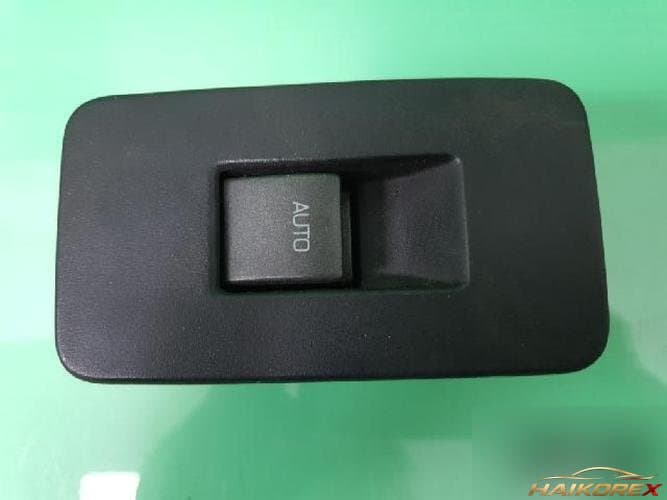 Ford MKS 2011 — кнопка электростеклоподъемника 1