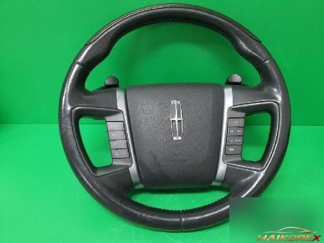 Ford MKS 2011 — рулевое колесо