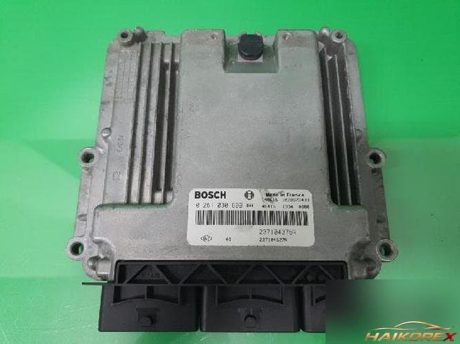 Renault QM3 2015 — блок управления двигателем ECU 237104627R