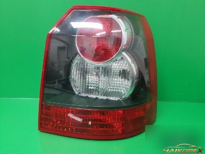 Land Rover Freelander 2010 — фонарь задний комбинированный правый