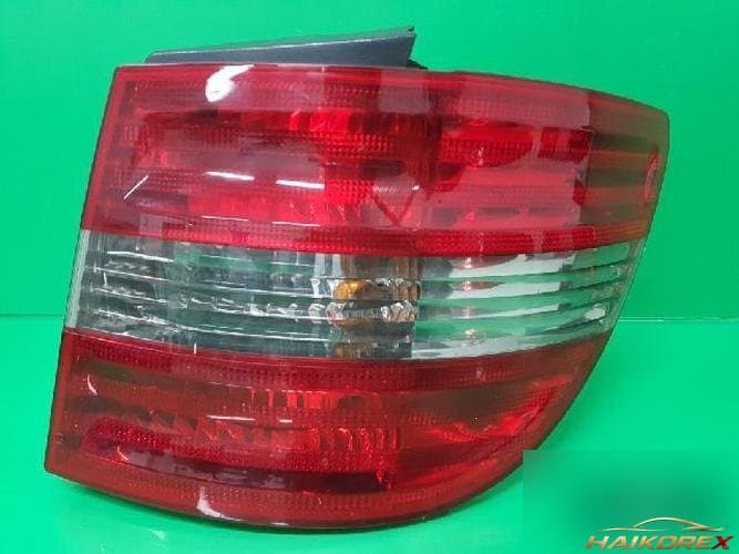 Mercedes-Benz B-Class 2009 — фонарь задний комбинированный правый (пассажирский) 1698202664