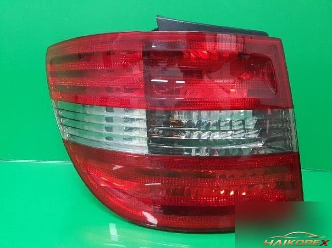 Mercedes-Benz B-Class 2009 — фонарь задний левый (комбинированный)