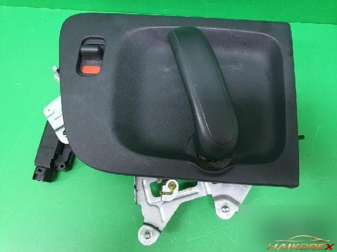 Hyundai Grand Starex 2008 — ловушка двери