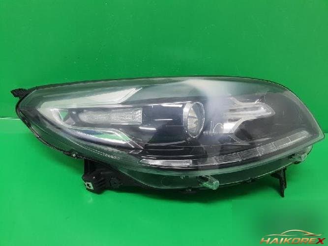 Renault SM7 2015 — фара правая 260103684R