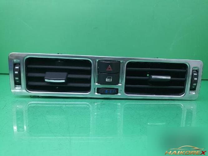 Land Rover Range Rover 2008 — панель приборов 1