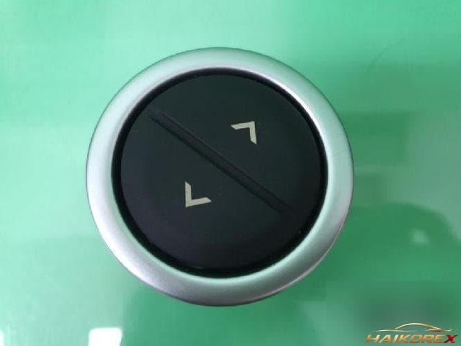 Land Rover Range Rover 2008 — кнопка/выключатель YUH500150