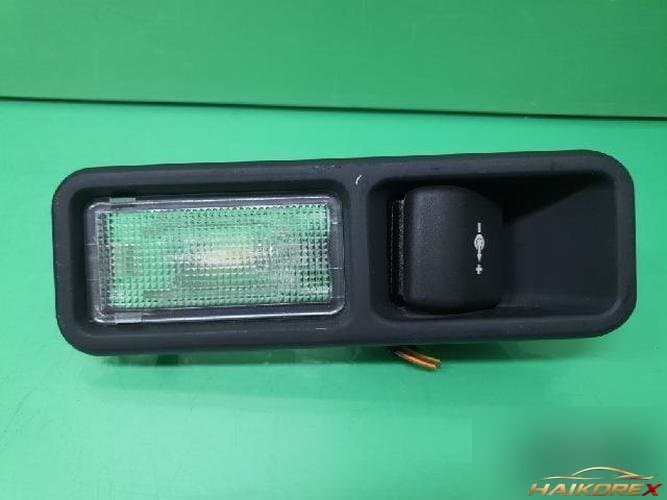 Land Rover Range Rover 2008 — салонный светильник 3