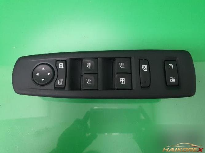 Renault SM5 2010 — переключатель стеклоподъёмника 1
