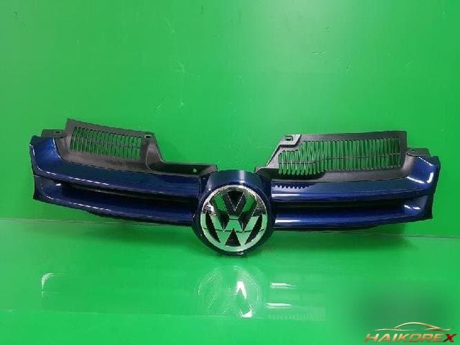 Volkswagen Golf 2006 — решетка радиатора