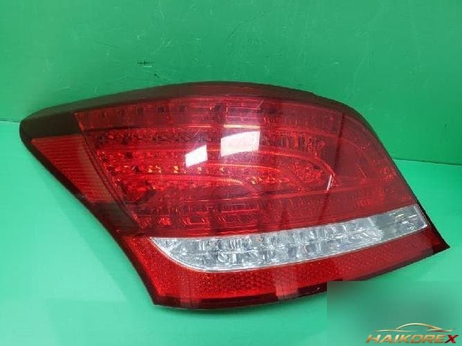 Hyundai Equus 2011 — комбинированный фонарь задний левый (водительский) 92401 3N0 5