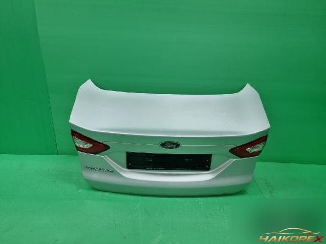 Ford Mondeo 2015 — крышка багажника
