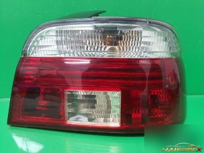 BMW 5 Series 2001 — комбинированный задний фонарь правый