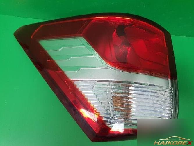 KG Mobility Korando 2014 — комбинированный задний фонарь левый