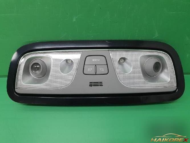 Hyundai Equus 2010 — салонный светильник 1