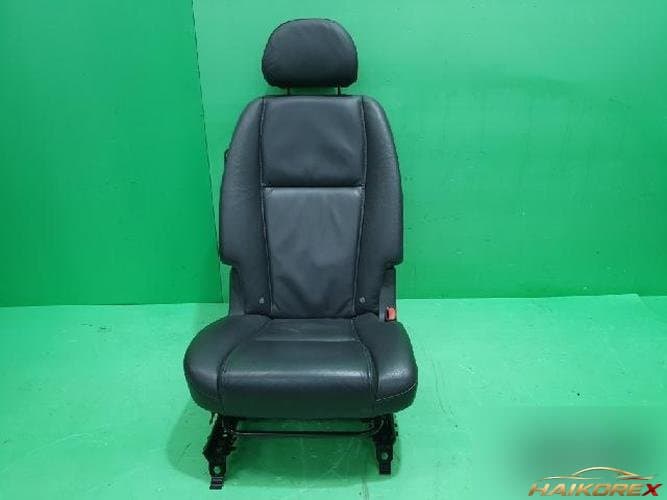 Volvo XC90 2011 — сиденье