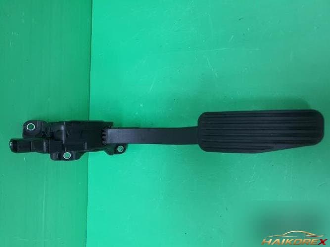 Volvo XC90 2011 — педаль акселератора 31329056