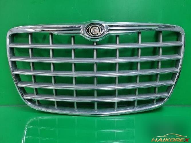 Chrysler 300 2007 — решетка радиатора