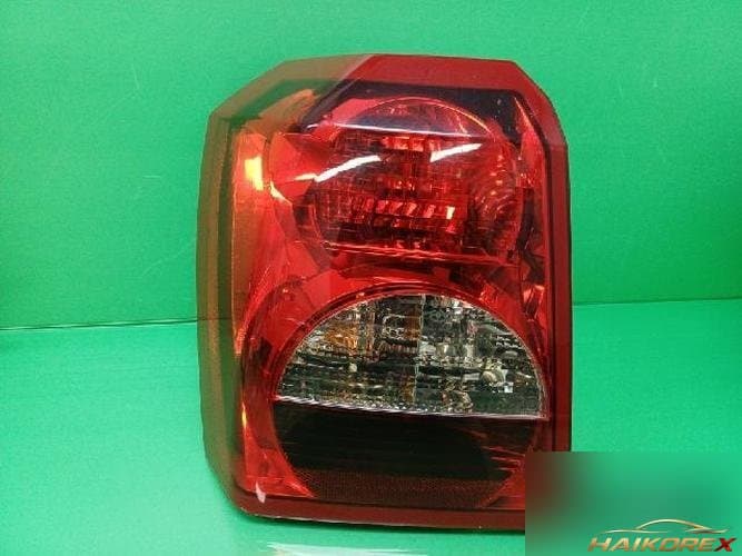 Dodge Caliber 2010 — фонарь задний левый (комбинированный)
