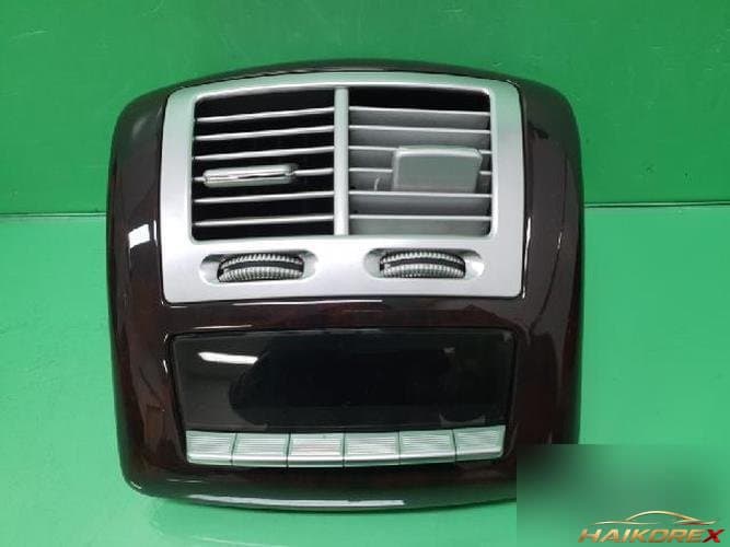 Mercedes-Benz S-Class 2008 — панель приборов 2218201697